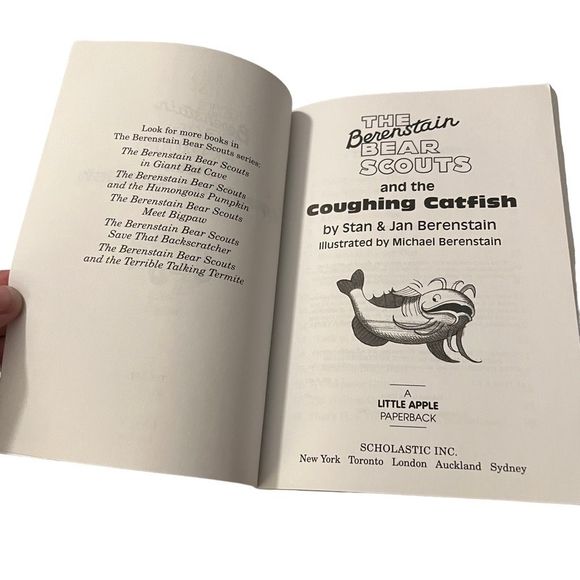 The Berenstain Bear Scouts And The Coughing Catfish Scholastic PB Chapter Book - Picture 8 of 8